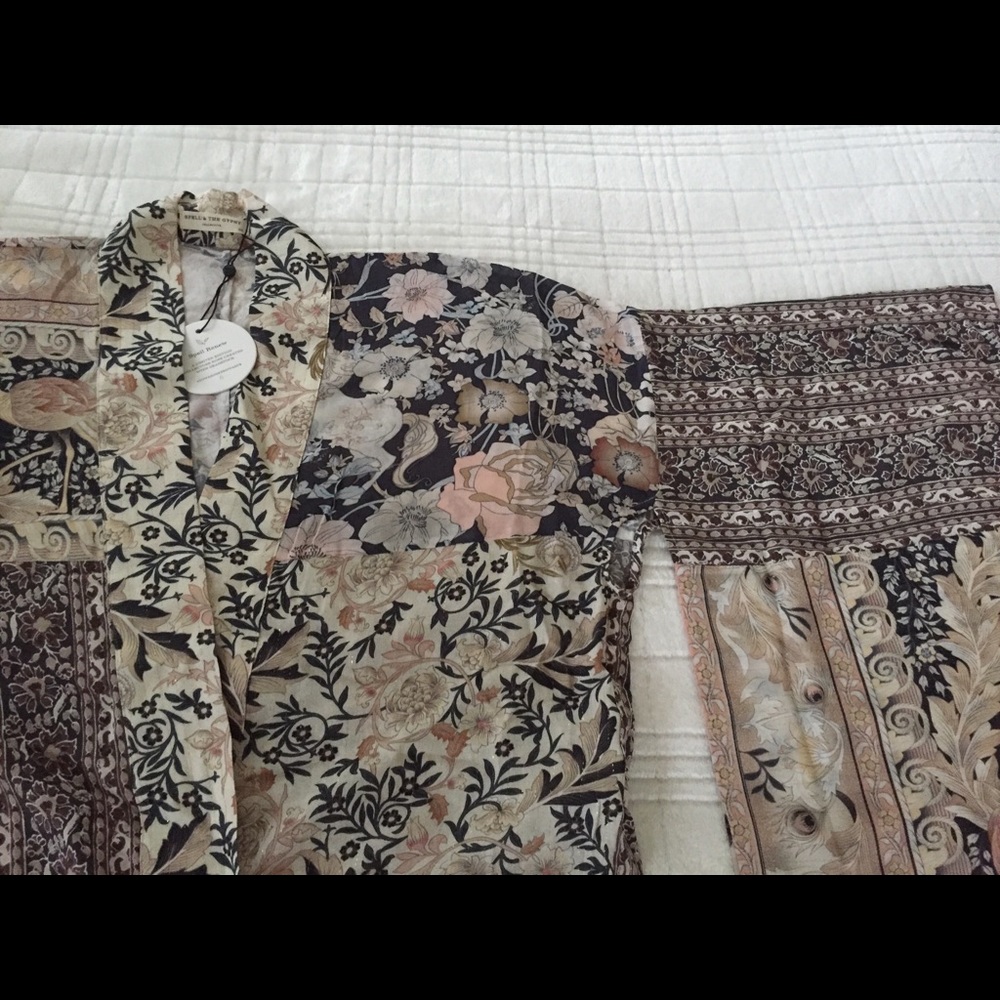 UFT, Sale: Renew Short Robe - Nightfall - Picture 3 of 11